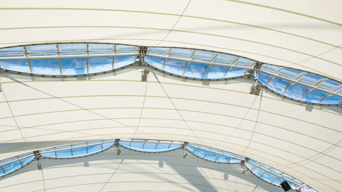 EPDM Toiture : Prix, Pose et Durée de Vie de cette Membrane d'Étanchéité